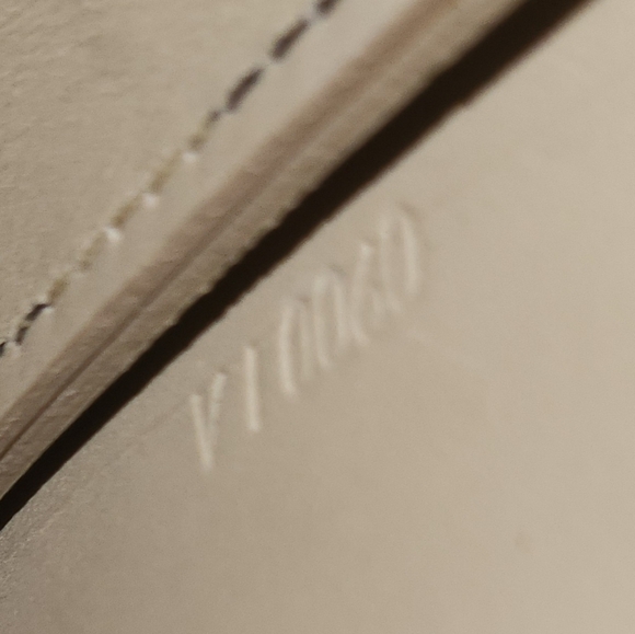 Louis Vuitton Black Monogram Vernis Lexington Pochette Bag - Picture 3 of 9